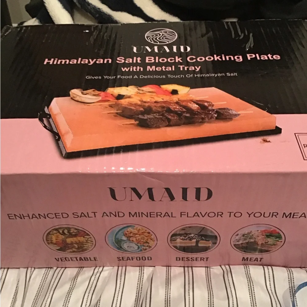 NWT UMAID Himalayan Salt Block Cooking Plate with Metal Tray